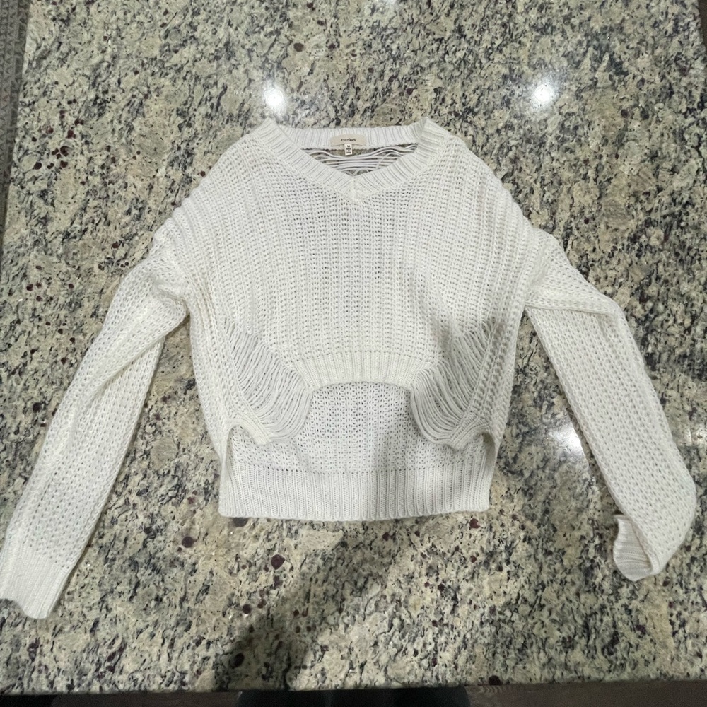 Yarn cropped sweater